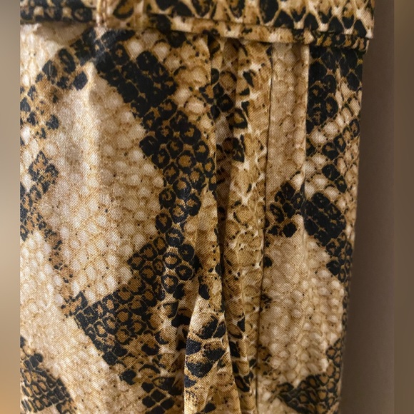 Snake print jumpsuit - Picture 4 of 8